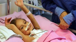 Ali Hamza, 3 aydır kalp cihazına bağlı nakil bekliyor