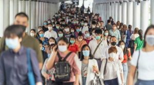 Prof. Dr. Tevfik Özlü: 'Pandemi pek bitecekmiş gibi görünmüyor'